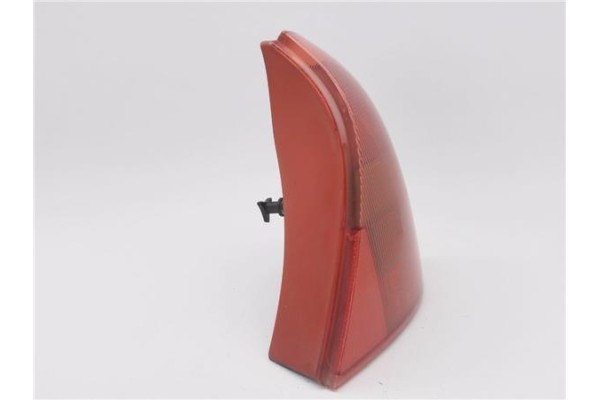 Recambio de piloto trasero derecho para renault clio ii fase ii (b/cb0) 1.2 authentique referencia OEM IAM 7700410516  