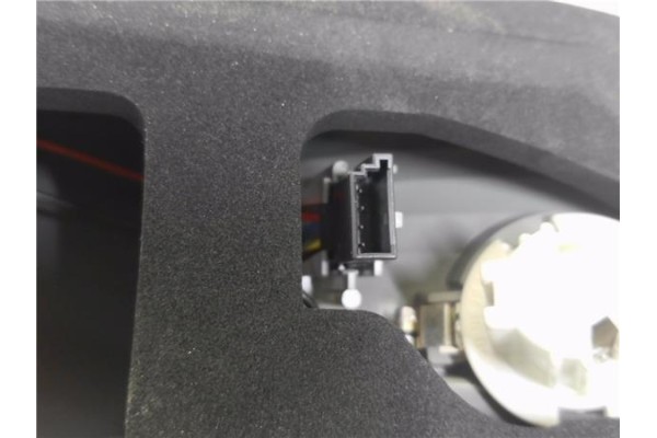 Recambio de piloto trasero izquierdo para bmw serie x3 (e83) 2.0d referencia OEM IAM PBW7162209  