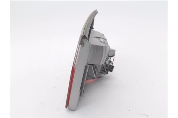 Recambio de piloto porton trasero derecho para bmw serie x3 (e83) 2.0d referencia OEM IAM PBW7162214  
