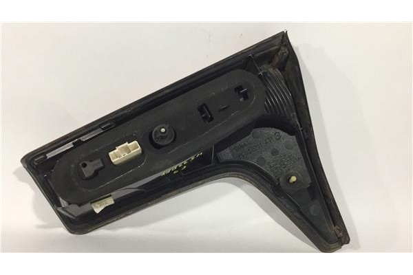 Recambio de piloto interior izquierdo para citroen c5 berlina 2.0 exclusive referencia OEM IAM 89034085  