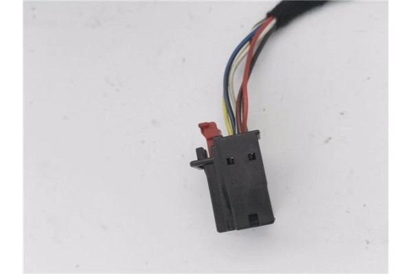 Recambio de retrovisor electrico izquierdo para volkswagen golf vi (5k1) 1.6 advance referencia OEM IAM 5K0857501CD E1021025 