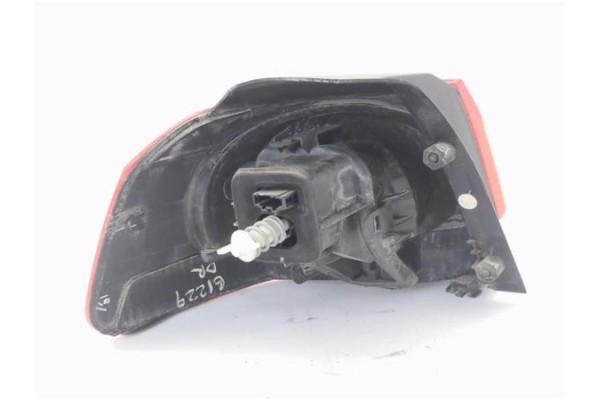 Recambio de piloto trasero derecho para volkswagen golf vi (5k1) 1.6 advance referencia OEM IAM 5K0945096E 5K0945112 