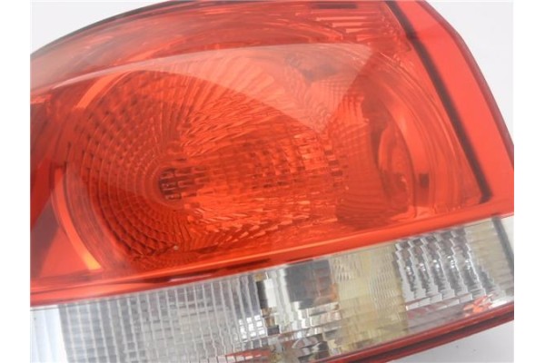 Recambio de piloto trasero izquierdo para volkswagen golf vi (5k1) 1.6 advance referencia OEM IAM 5K0945095E 5K0945111 