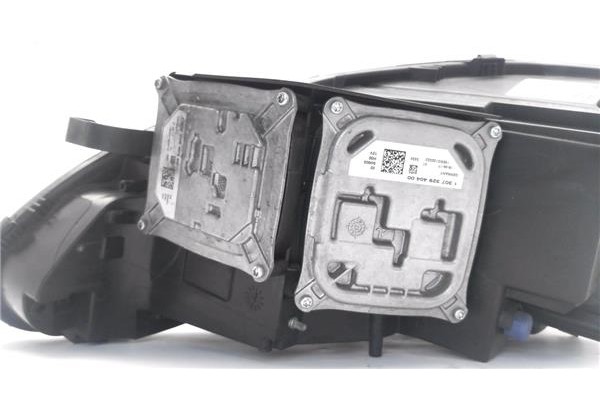 Recambio de faro xenon derecho para peugeot 308 sw 1.6 active referencia OEM IAM 967783238002 6253230 