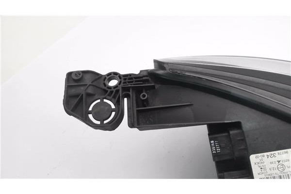Recambio de faro xenon izquierdo para peugeot 308 sw 1.6 active referencia OEM IAM 967783248002 6253239 