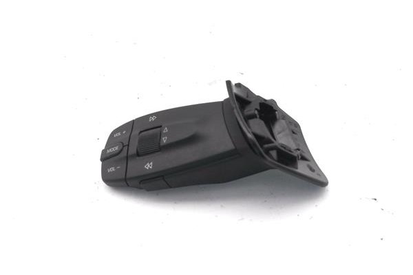 Recambio de mando multifuncion para seat ibiza berlina (6j5) 1.4 referencia OEM IAM 5J0959849  
