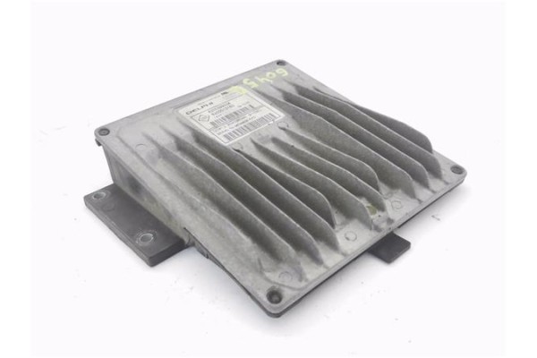 Recambio de centralita para renault clio iii 1.5 dci (c/br1g) referencia OEM IAM 8200513163 8200399038 