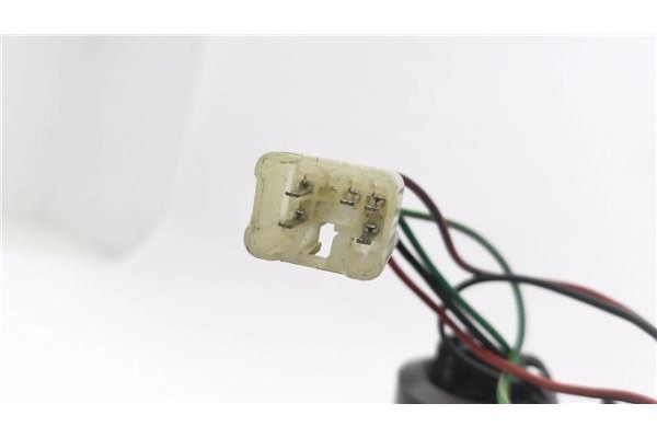 Recambio de piloto trasero derecho para suzuki vitara (se/sf/et) 1.6 techo metálico xaloc referencia OEM IAM   