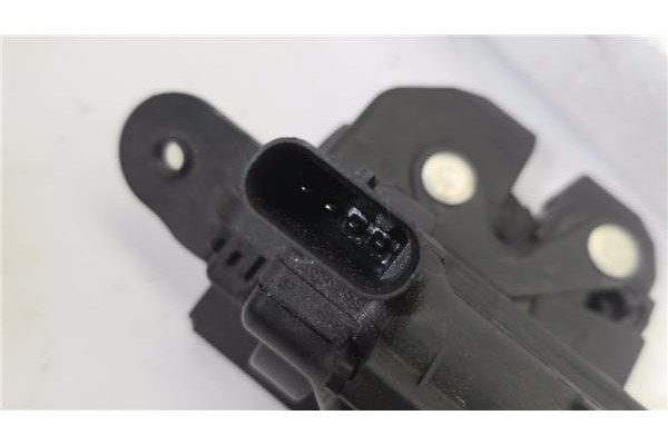 Recambio de cierre electromagnetico porton para fiat ii tipo (356) berlina 1.3 easy referencia OEM IAM 52096564  