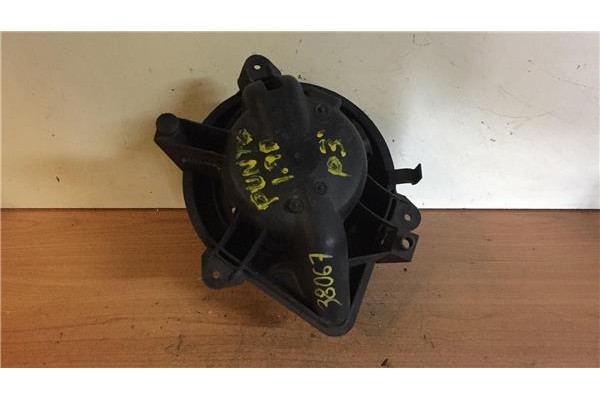 Recambio de motor calefaccion para fiat ii punto (188) berlina 1.9 d (i) referencia OEM IAM 188AEAAATO25  