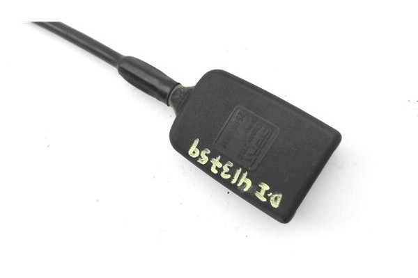 Recambio de anclaje cinturon delantero izquierdo para seat marbella 0.9 referencia OEM IAM 25061991 21019 