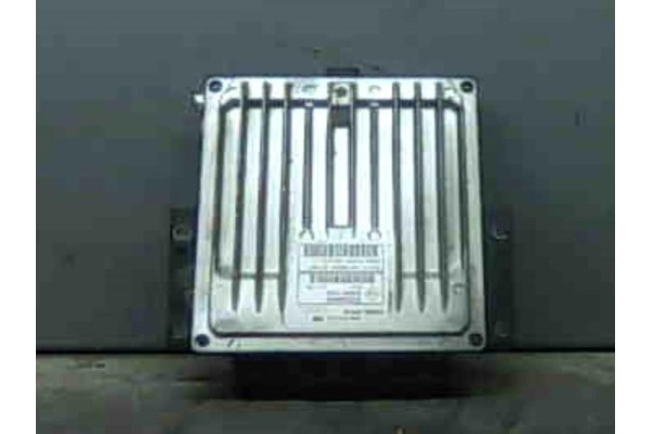 Recambio de centralita para renault megane ii (bm0/1_, cm0/1_) 1.5 dci referencia OEM IAM 82003990388200515163 84171209 