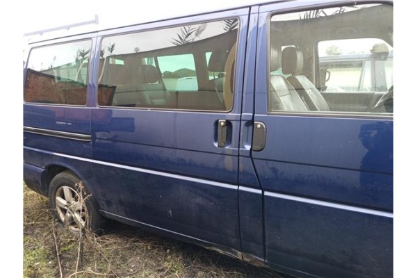 Recambio de puerta lat. corredera derecha para volkswagen t4 transporter 1.9 furgón referencia OEM IAM 703843107F  
