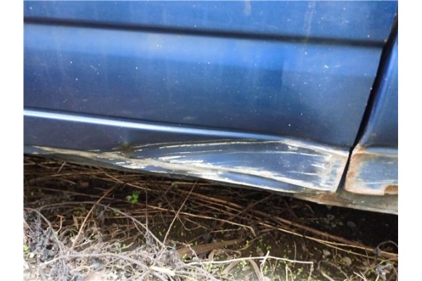 Recambio de puerta lat. corredera derecha para volkswagen t4 transporter 1.9 furgón referencia OEM IAM 703843107F  