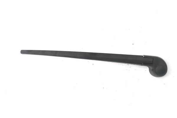 Recambio de brazo limpiaparabrisas trasero para audi a3 sportback (8pa) 1.9 tdi ambiente referencia OEM IAM   