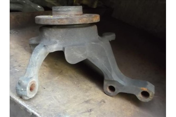 Recambio de mangueta delantero izquierda para renault laguna (b56) 2.2 d (b56f/2) referencia OEM IAM   