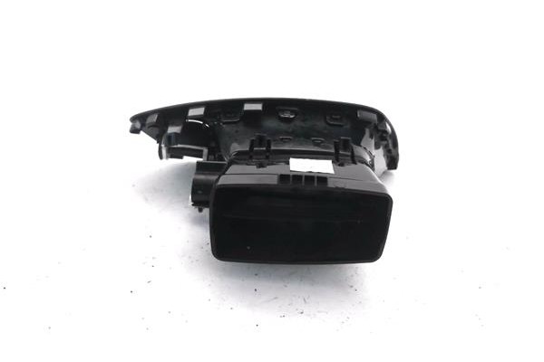 Recambio de rejilla entrada de aire para renault grand scénic iii (jz0/1_) 1.5 dci referencia OEM IAM 687607332R  