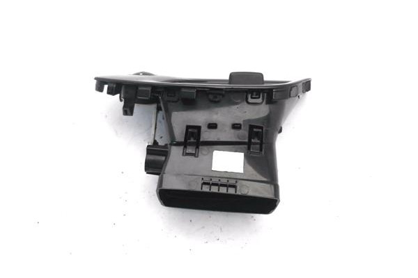 Recambio de rejilla entrada de aire para renault grand scénic iii (jz0/1_) 1.5 dci referencia OEM IAM 687607332R  