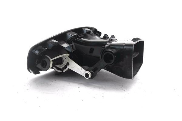 Recambio de rejilla entrada de aire para renault grand scénic iii (jz0/1_) 1.5 dci referencia OEM IAM 687607332R  