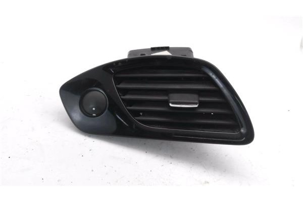 Recambio de rejilla entrada de aire para renault grand scénic iii (jz0/1_) 1.5 dci referencia OEM IAM 687612773R  