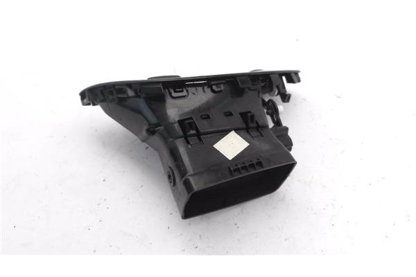 Recambio de rejilla entrada de aire para renault grand scénic iii (jz0/1_) 1.5 dci referencia OEM IAM 687612773R  