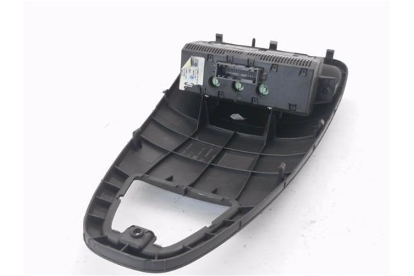 Recambio de display para opel corsa d 1.2 referencia OEM IAM 13209460 565412769 