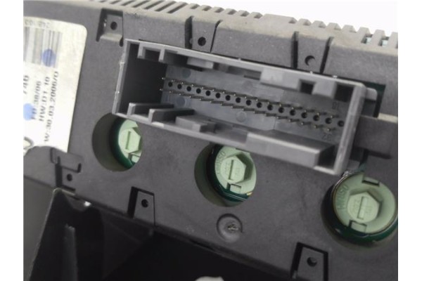 Recambio de display para opel corsa d 1.2 referencia OEM IAM 13209460 565412769 