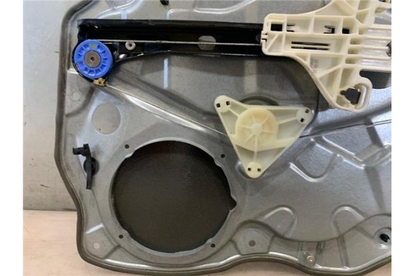 Recambio de elevalunas electrico trasero derecho para volkswagen polo iv (9n1) 1.4 tdi referencia OEM IAM 6Q0959811C  