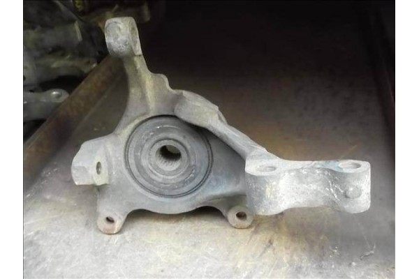 Recambio de mangueta delantero izquierda para renault laguna (b56) 2.0 (b56c/h/n) referencia OEM IAM   