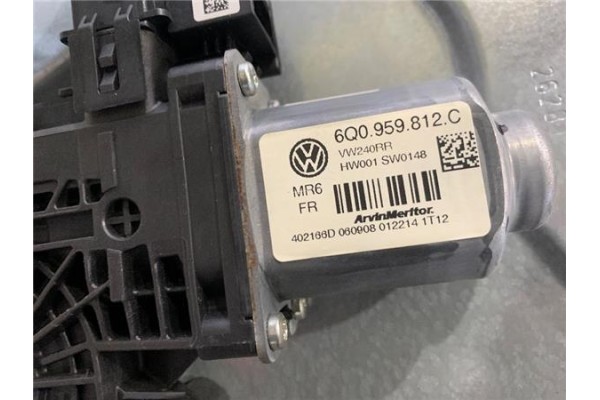 Recambio de elevalunas electrico trasero derecho para volkswagen polo iv (9n1) 1.4 tdi referencia OEM IAM 6Q0959811C  
