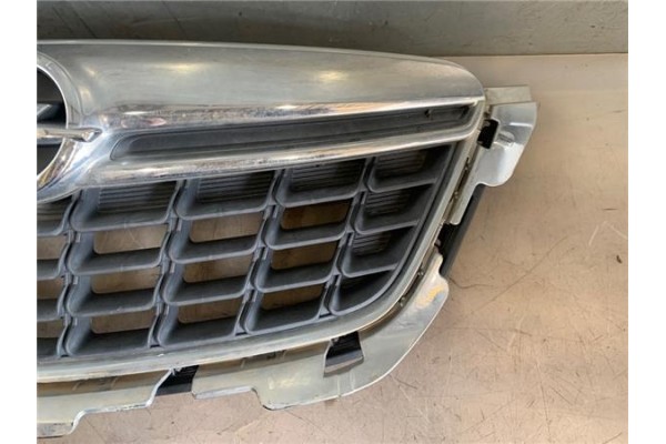 Recambio de rejilla capo para opel mokka 1.7 excellence referencia OEM IAM 95391779  