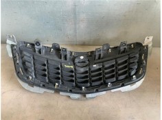 Recambio de rejilla capo para opel mokka 1.7 excellence referencia OEM IAM 95391779  