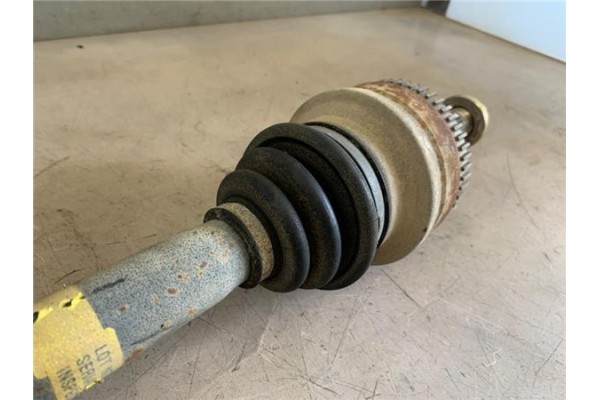 Recambio de palier trasero izquierdo para ssangyong rodius 2.7 270 xdi referencia OEM IAM 4230021200  