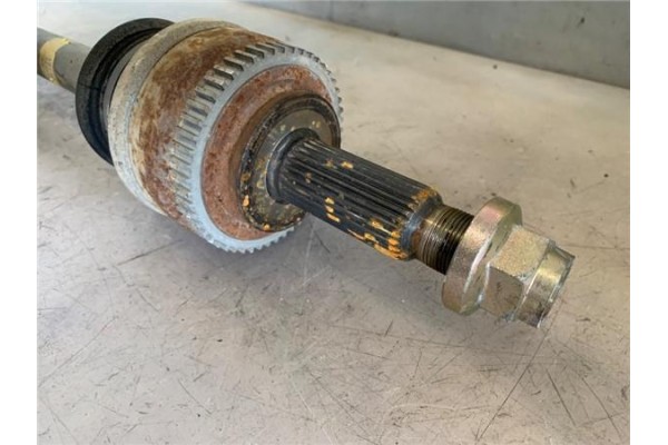 Recambio de palier trasero izquierdo para ssangyong rodius 2.7 270 xdi referencia OEM IAM 4230021200  