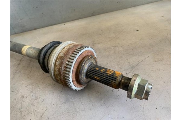 Recambio de palier trasero izquierdo para ssangyong rodius 2.7 270 xdi referencia OEM IAM 4230021200  