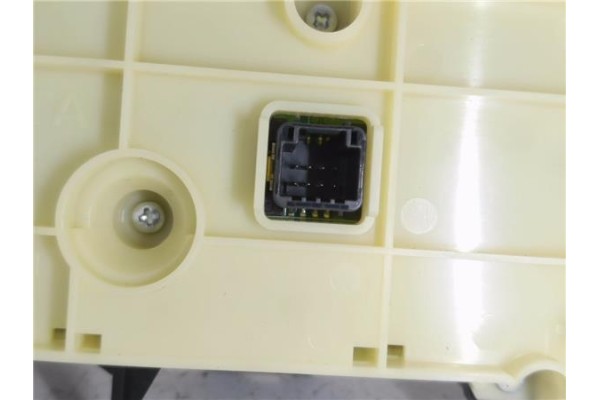Recambio de mandos climatizador para toyota prius (zvw30) 1.8 hybrid referencia OEM IAM 5590047020  