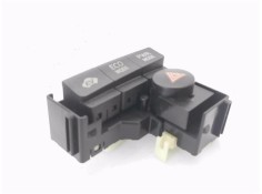 Recambio de interruptor luces emergencia para toyota prius (zvw30) 1.8 hybrid referencia OEM IAM 75D8081  