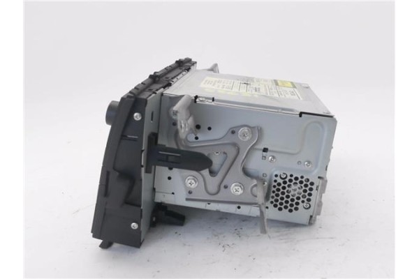 Recambio de autoradio para toyota prius (zvw30) 1.8 hybrid referencia OEM IAM 8612047340 1230001650A101 