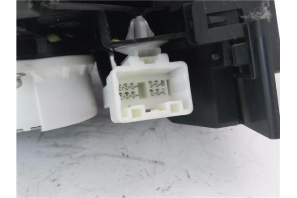 Recambio de palanca de cambio para toyota prius (zvw30) 1.8 hybrid referencia OEM IAM 75C583LHD  