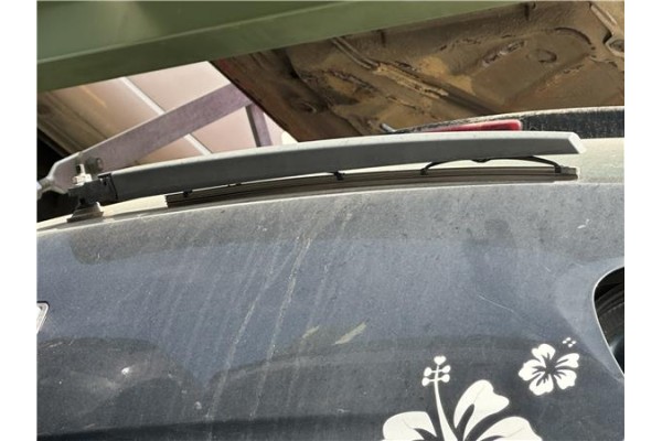 Recambio de brazo limpiaparabrisas trasero para seat ibiza berlina (6j5) 1.9 tdi referencia OEM IAM   