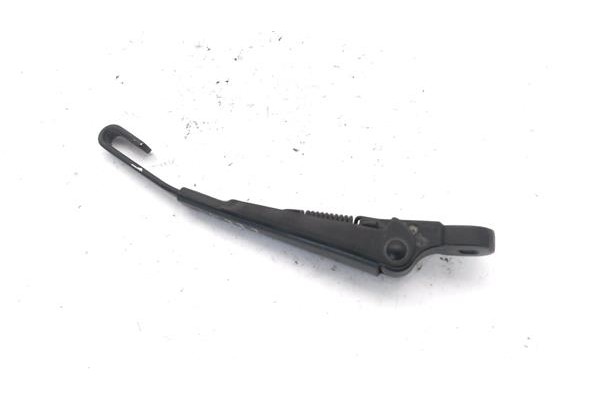 Recambio de brazo limpiaparabrisas trasero para opel mokka 1.7 excellence referencia OEM IAM   