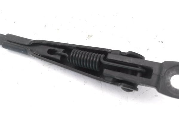Recambio de brazo limpiaparabrisas trasero para opel mokka 1.7 excellence referencia OEM IAM   