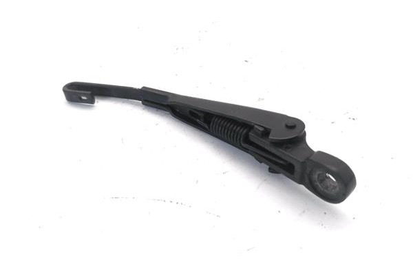 Recambio de brazo limpiaparabrisas trasero para opel mokka 1.7 excellence referencia OEM IAM   