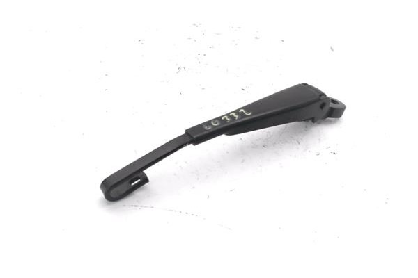Recambio de brazo limpiaparabrisas trasero para opel mokka 1.7 excellence referencia OEM IAM   