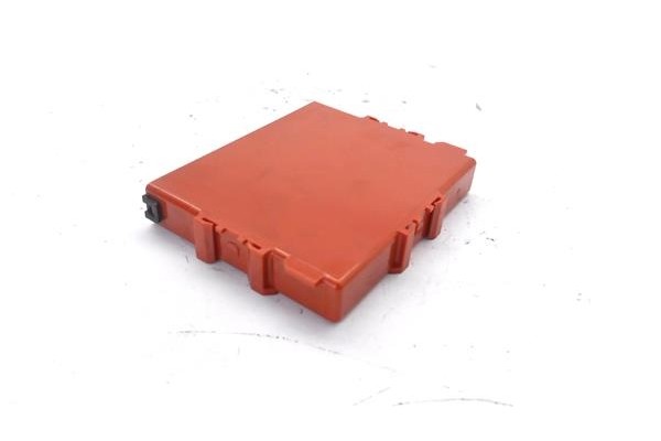 Recambio de centralita para toyota prius (zvw30) 1.8 hybrid referencia OEM IAM 8999047060 2325005223 