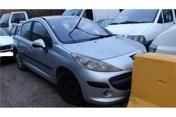 peugeot 207 del año 2006