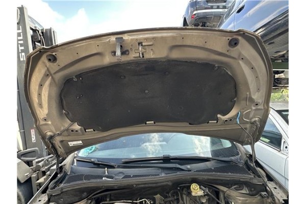 Recambio de capo para peugeot 2008 1.2 access referencia OEM IAM 9677673680  
