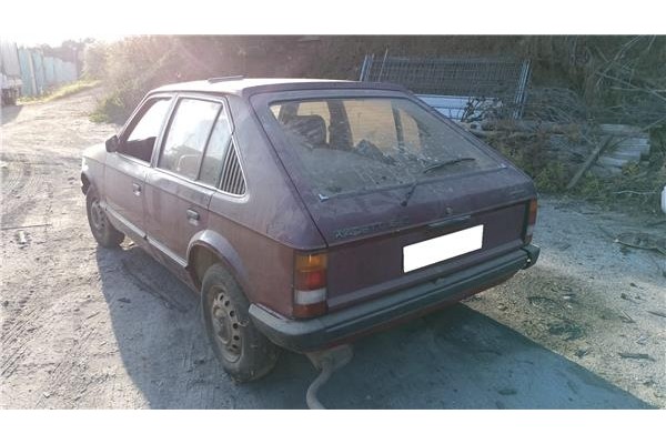 opel kadett e del año 1983