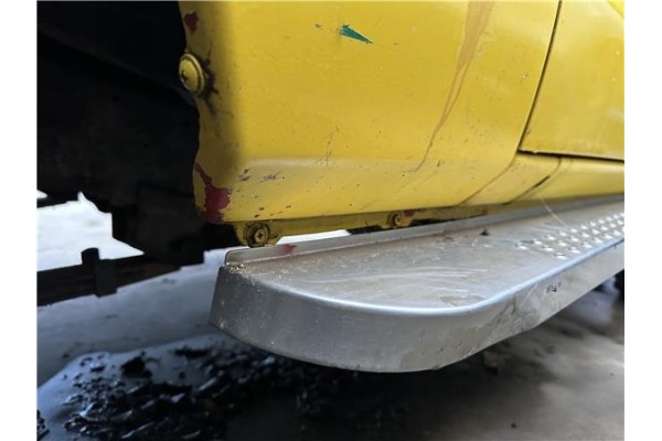 Recambio de aleta delantero izquierda para nissan patrol (k/w260) 2.8 d referencia OEM IAM   