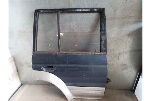 Recambio de puerta trasero derecha para mitsubishi montero (v20/v40) 3.0 v6 24v (v43w, v23w) referencia OEM IAM MB861342  
